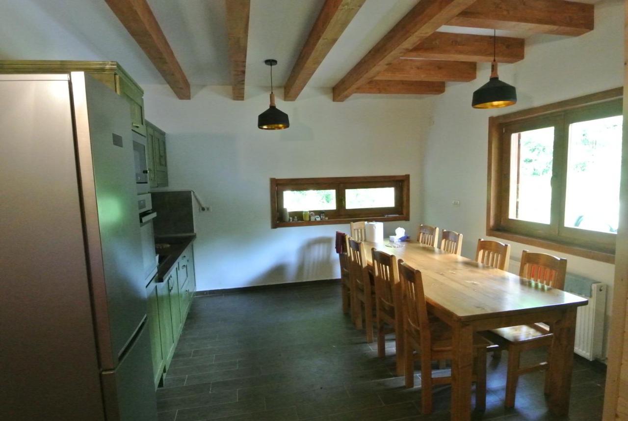 Chalet By The River Văliug Exterior photo